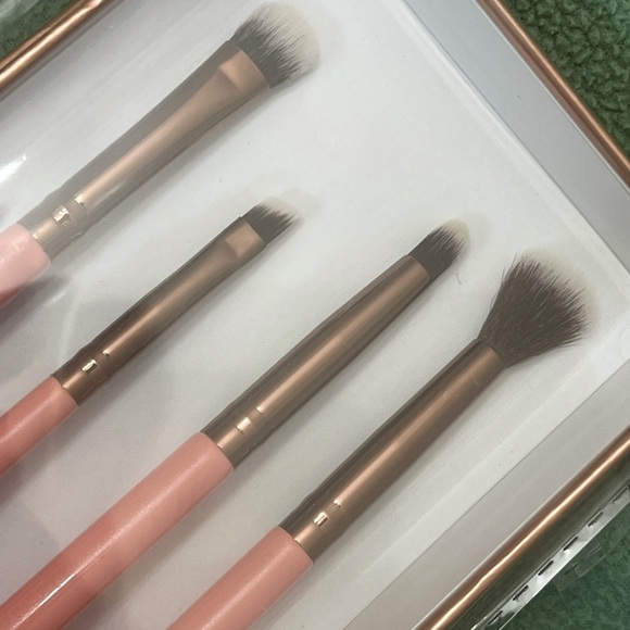 LUXIE SMOKEY EYE BRUSH SET - Picture 3 of 5